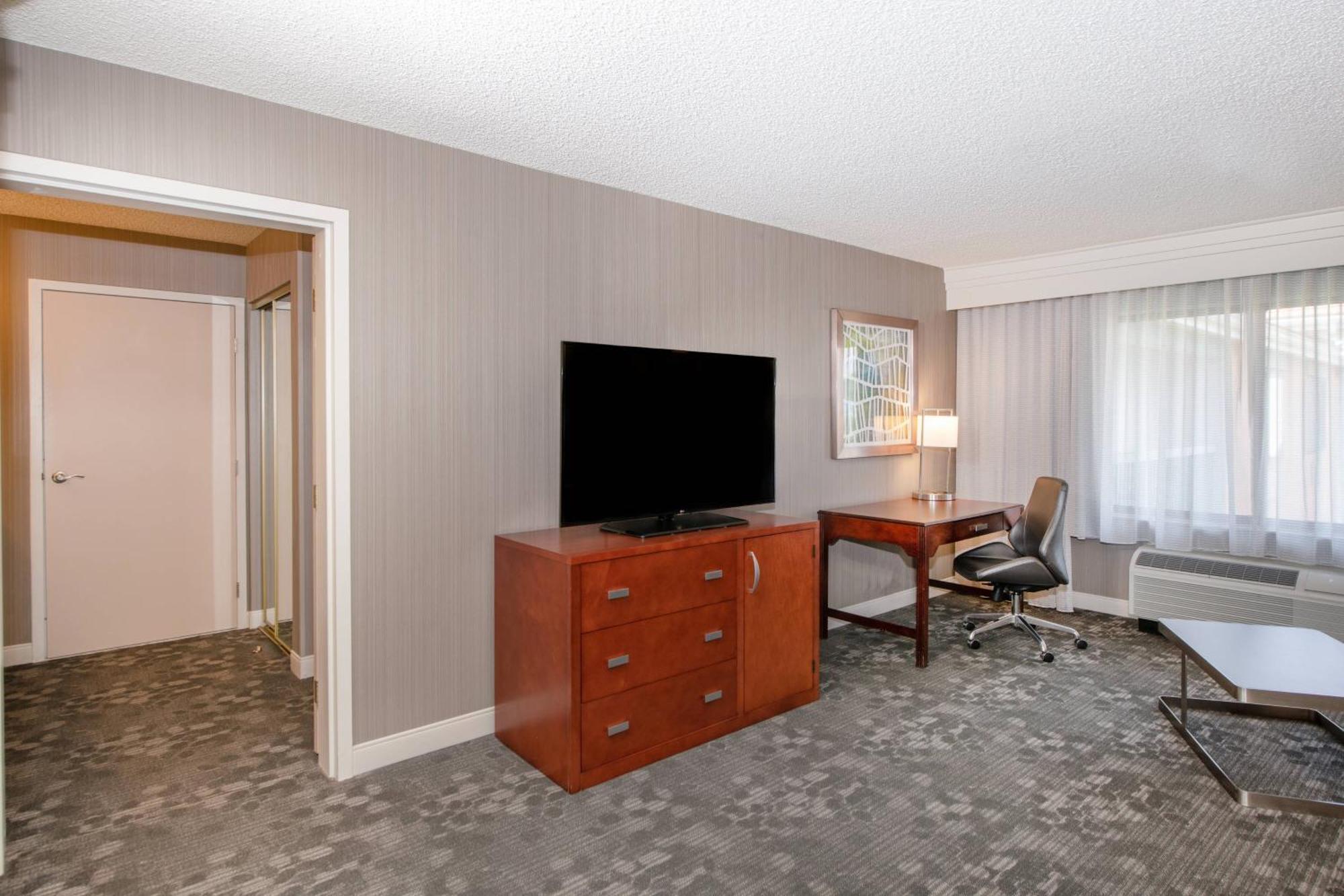 Courtyard By Marriott Oakland Airport Ξενοδοχείο Εξωτερικό φωτογραφία