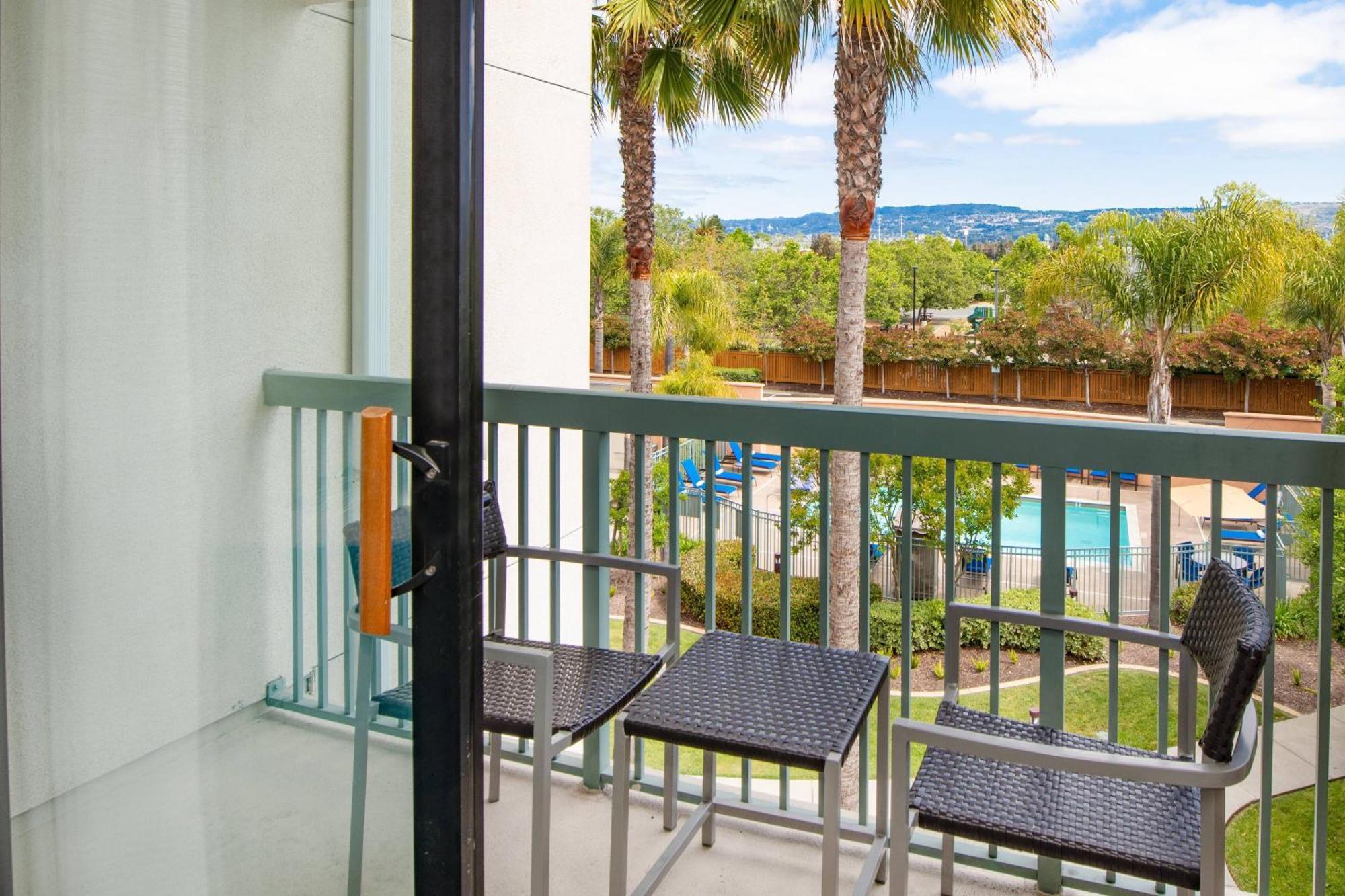 Courtyard By Marriott Oakland Airport Ξενοδοχείο Εξωτερικό φωτογραφία